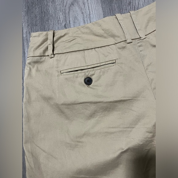 Mossimo Stretch Khaki/Tan Bermuda Shorts - Size Women’s 6 - Picture 8 of 11